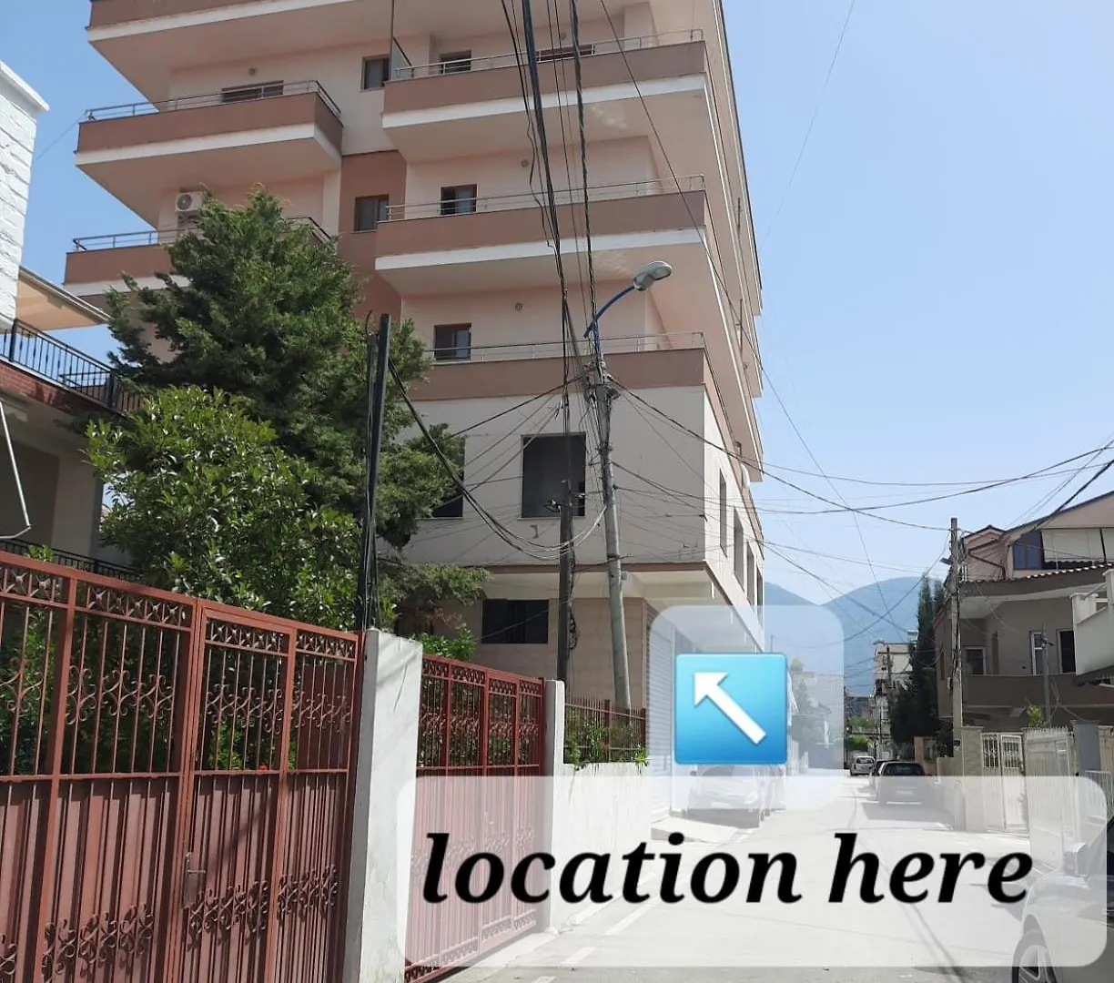 Crew Hostel Tirana